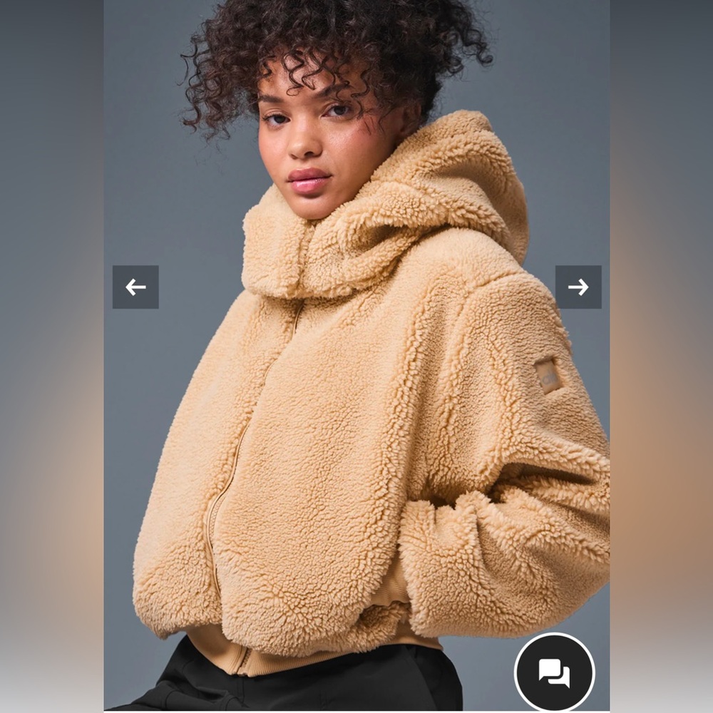 ALO Foxy Sherpa Jacket in Camel (S)